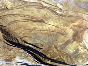 Round_Mountain_gold_mine,_aerial