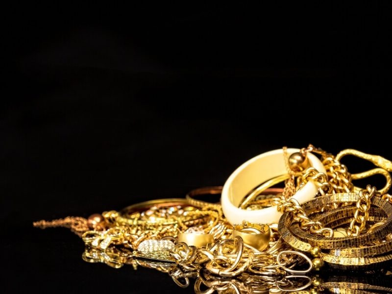 Jaka próba złota jest najlepsza w biżuterii?